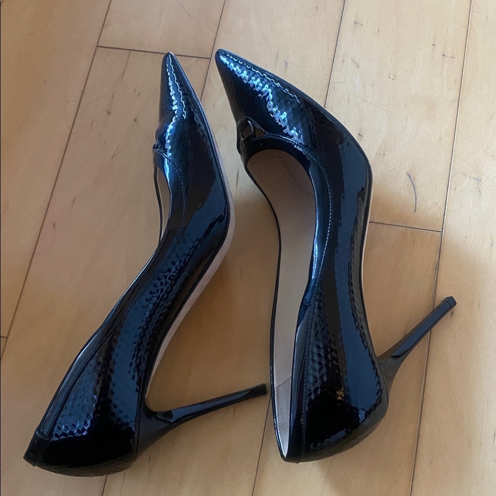 Jimmy Choo Black Patent Leather Hype Pump Cutout Buckle Heels Size 7.5 - Picture 9 of 16